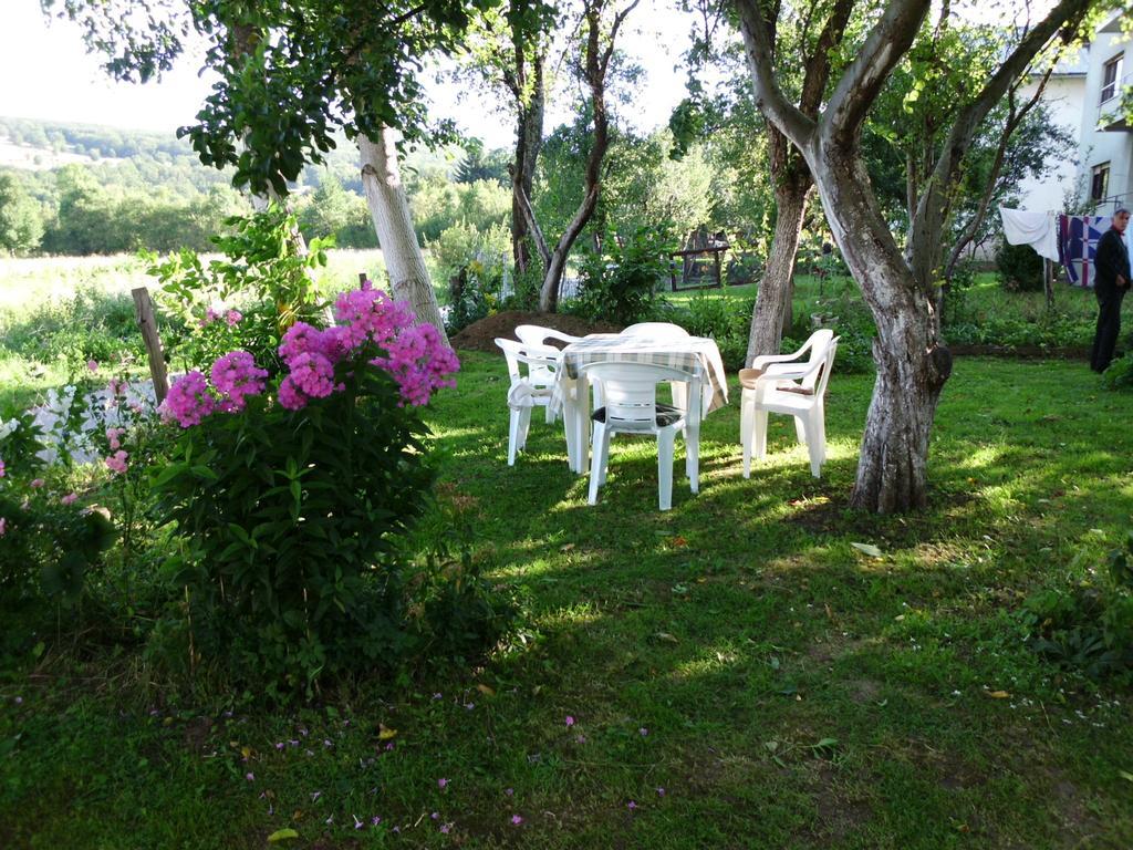Guest House Krga Korenica Bagian luar foto
